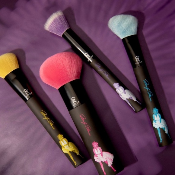 Marilyn Monroe Brush Set - Picture 6 of 7